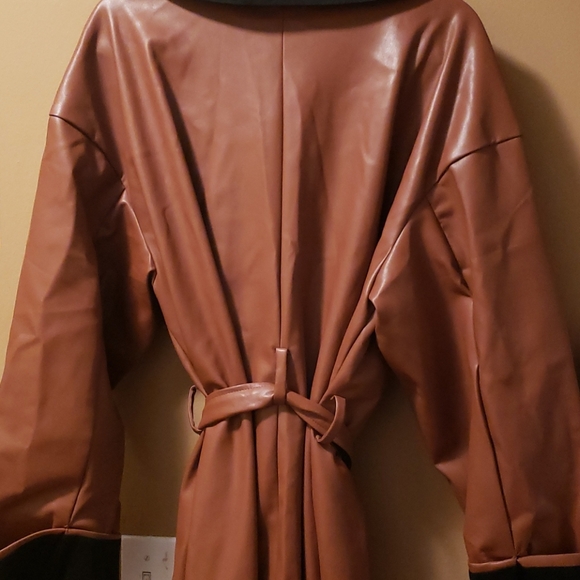 Eloquii faux leather jacket NWOT size 18/20 - Picture 4 of 4